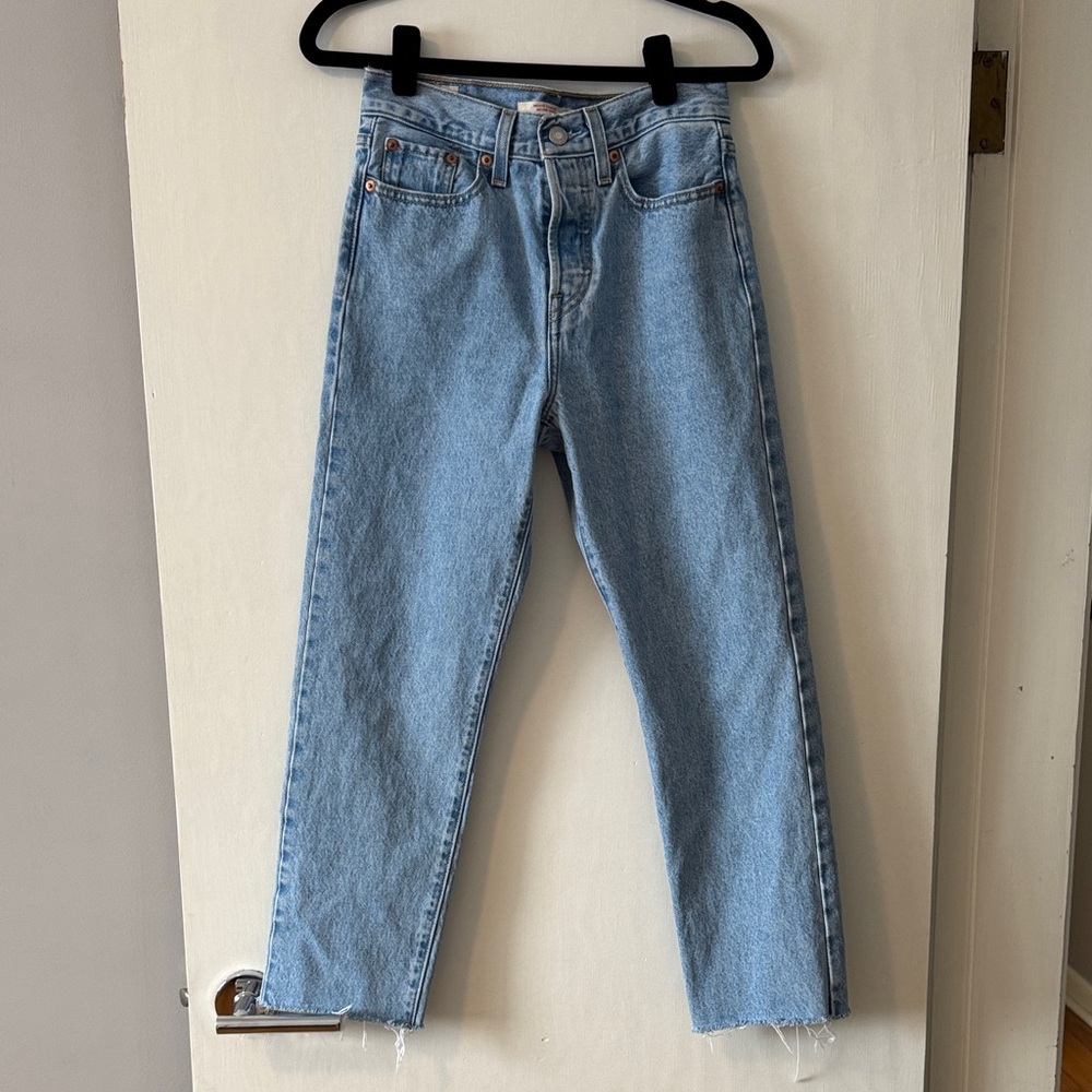 Levi’s Wedgie Straight jeans